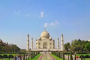 Located: Taj Mahal, a mausoleum located in Agra