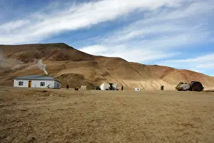 Tajikistan: Tajikistan - small village in Pamir mountain - Murgab