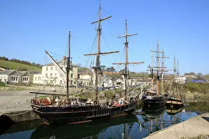 Harbours: Tall Sailing Ships