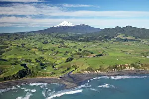 Egmont: Taranaki Coastline near New Plymouth, Farmland