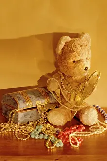 Glamour: Teddy Bear - with jewelry