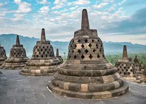 Java: Temple complex Borobudur, Stupas, Borobudur, Yogyakarta