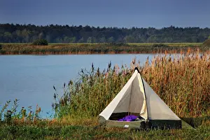 Tent: Tent at the Stresow lake in the Wrechower Aue, nature