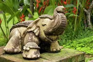Carvings: Thailand - Stone sculpture of an elephant at the