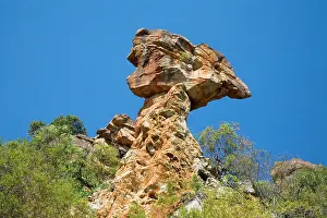 Veins: Thor's Hammer - This rock and tower are Warton