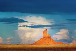 Table: Thunderstorm, light mood at Monument Valley, cloudy
