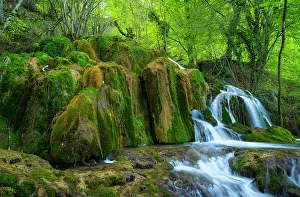 Navarre: Toberia Falls, Andoin, Sierra Entzia Natural Park