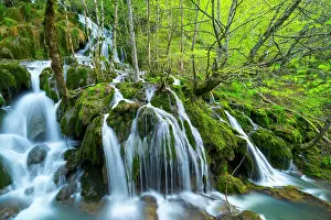 Navarre: Toberia Falls, Andoin, Sierra Entzia Natural Park