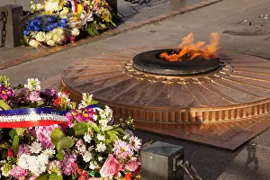 Flame: Tomb of the Unknown Soldier beneath the