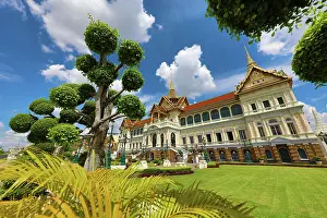 Royal: Topiary at the Grand Palace in the Grand Palace