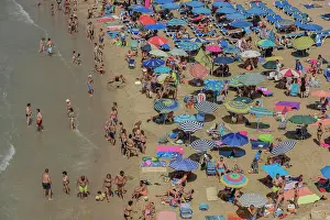 Tourists: Tourists at the Playa Mal Pas, Benidorm, Province