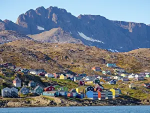 Settlement: Town Tasiilaq (former Ammassalik), the biggest town in