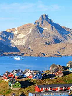 Settlement: Town Tasiilaq (former Ammassalik), the biggest town in
