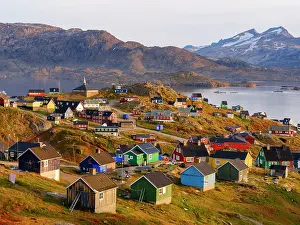 Settlement: Town Tasiilaq (former Ammassalik), the biggest town in