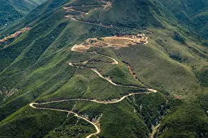 Bend: Track of mining in the mountain. Exploitation of