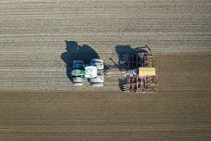 Farmer: Tractor Drilling machine