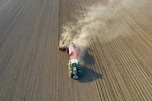 Farmer: Tractor plow