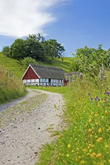Cottages: Traditional farmhouse Broesarps backar
