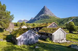 Trollheimen: Traditional houses, Renndclsetra, Innerdalen High