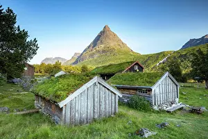 Trollheimen: Traditional houses, Renndclsetra, Innerdalen High