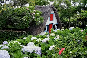 Cottages: Traditional Maderia house at the Botanical gardens