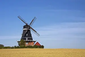 Swedish: Traditional windmill in field at Krageholm, Sk ne