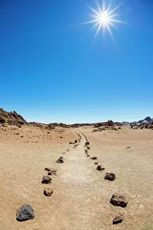 Nacional: Trail through volcanic landscape, Parque Nacional