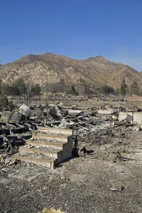 Fires: Trailer Park Destroyed by Wildfire