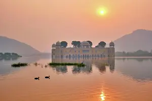 Splendid: Tranquil morning at famous indian tourist landmark