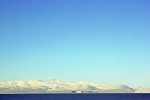 Shelf: Trans Antarctic Mountains w/ Mirages