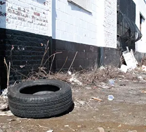Refuse: Trash on Sidewalk