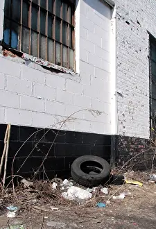 Refuse: Trash on Sidewalk