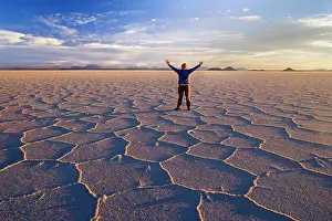 Traveller: Traveller on Salar de Uyuni - a happy woman with