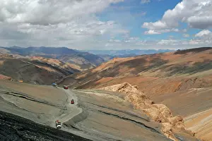 Trucks: Trucks descending from Taglang La (5359m pass on