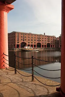Docks: Tugboat