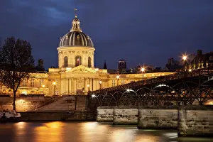 Flag: Twilight over Academie Francaise and River
