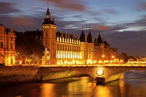 Prison: Twilight over the Concierge and Pont au