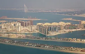Frond: UAE, Dubai. Aerial of Palm Jumeirah artificial