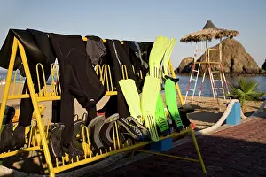 Flipper: UAE, Fujairah. Wet suits and flippers on