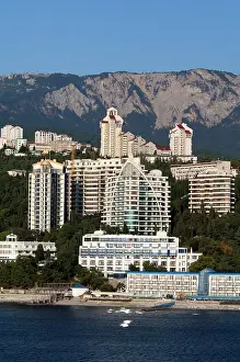Rise: Ukraine, Yalta. Black Sea view of the port