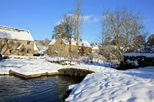 Slaughter: Upper Slaughter - covered in snow