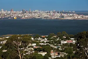 Plate: Uruguay, Montevideo Department, Montevideo