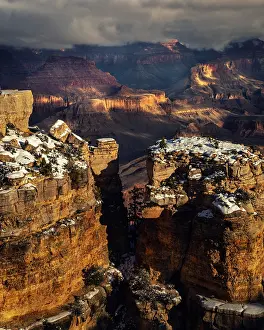 O Brien: USA, Arizona, Grand Canyon. Winter sunset on canyon