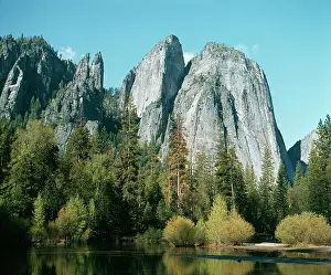 Spires: USA - Cathedral Spires