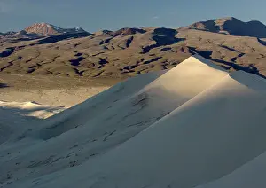 Eureka: USA - Eureka dunes in Death Valley National Park