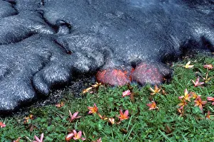 Volcanos: USA - Hawaii - Big Island - Eruption of the Pu'u