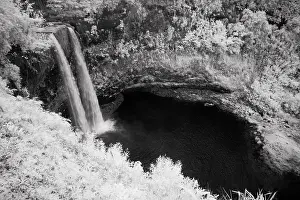 Away: USA, Hawaii, Kauai, Infrared Island of Wailua Falls