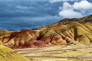Beds: USA, John Day Fossil Beds, Painted Hills Unit Overlook