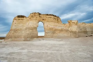 Highway: USA, Kansas, Oakley. Monument Rocks