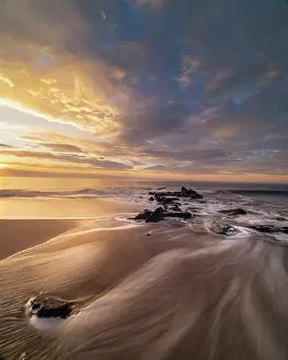 Wave: USA, New Jersey, Cape May National Seashore. Ocean shore at